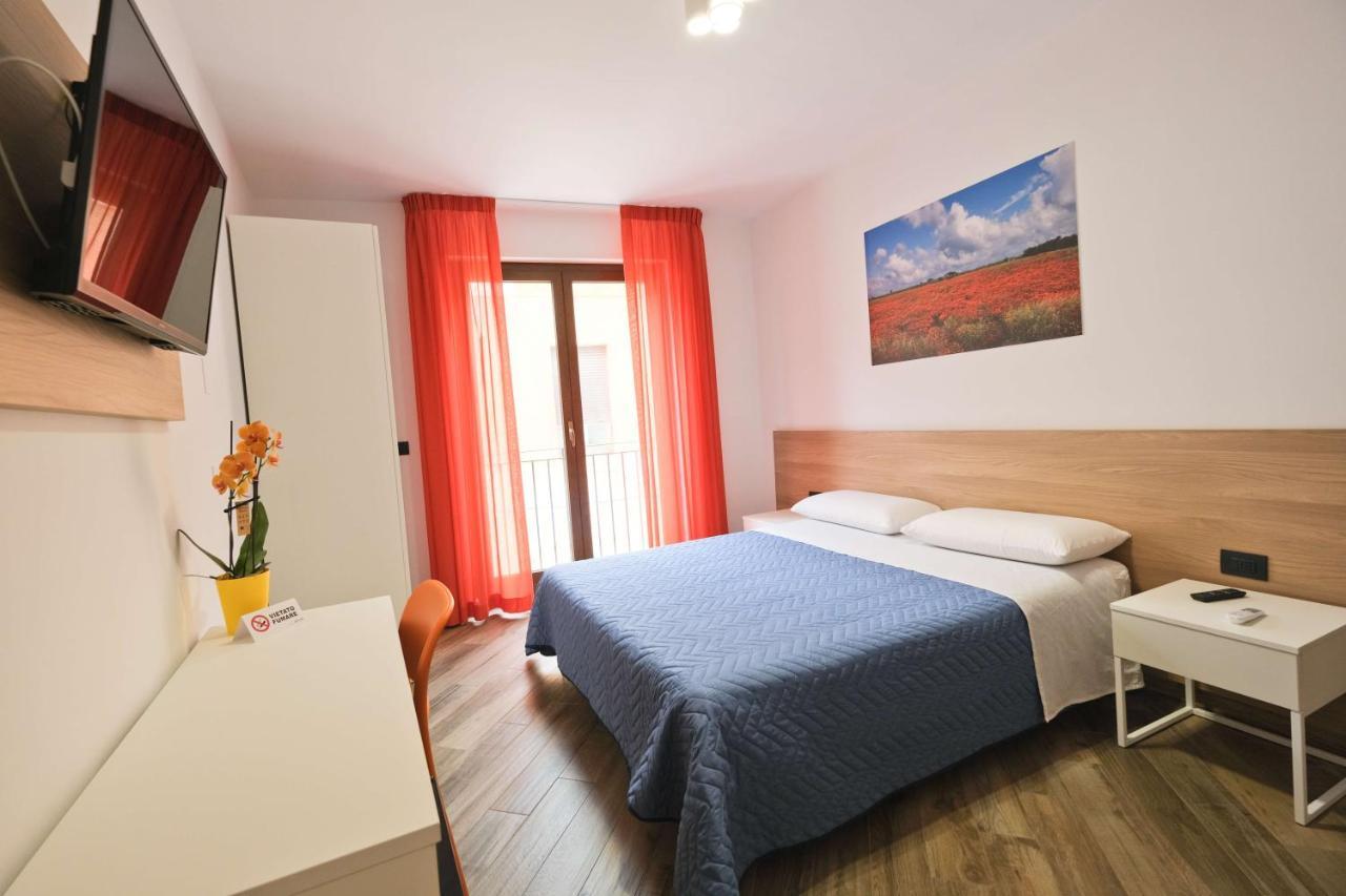 Il Porto Affittacamere B&B Бриндизи Экстерьер фото