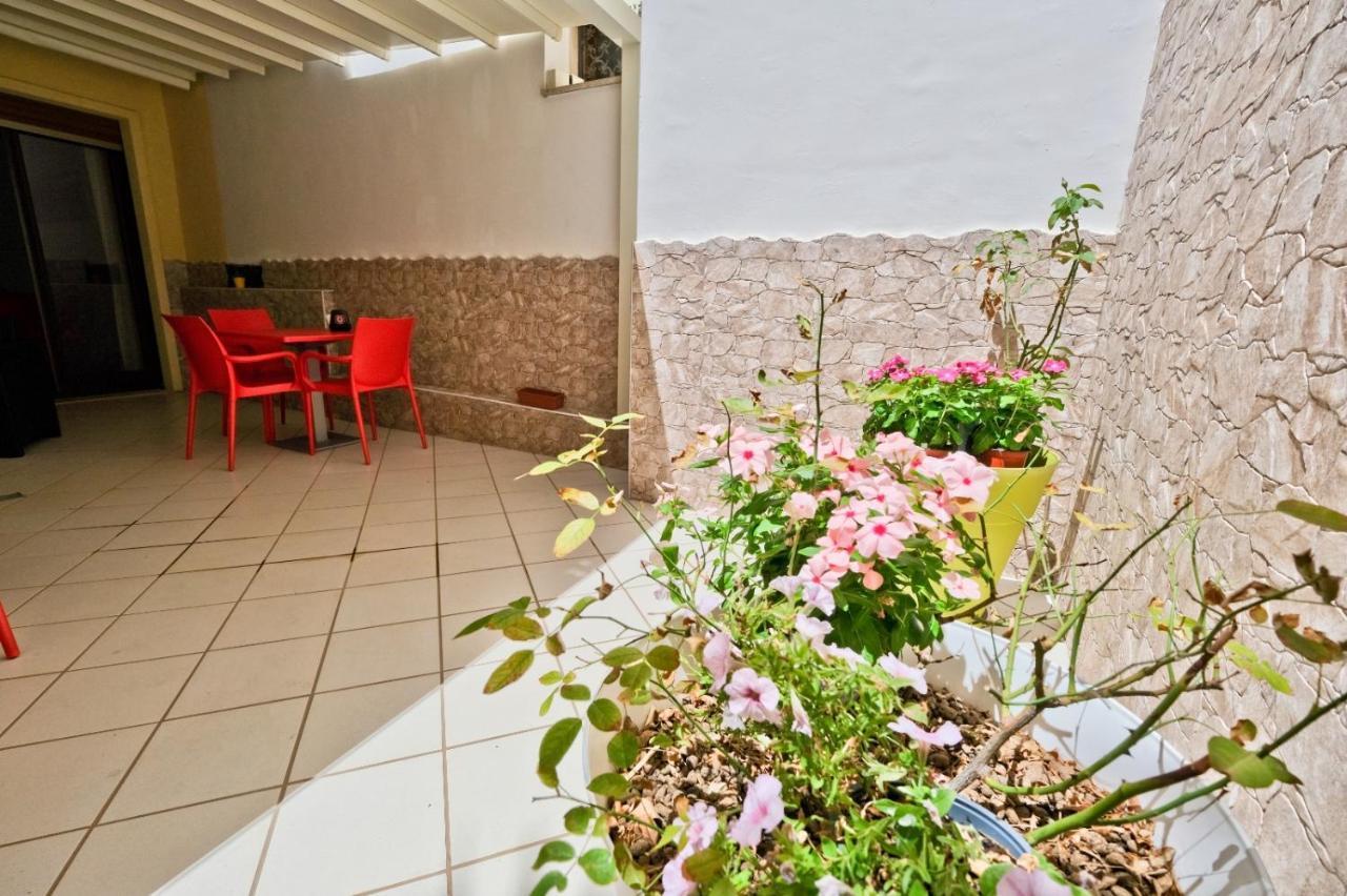 Il Porto Affittacamere B&B Бриндизи Экстерьер фото