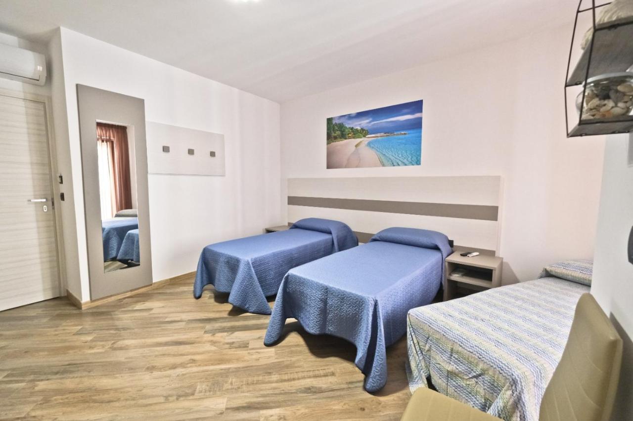 Il Porto Affittacamere B&B Бриндизи Экстерьер фото